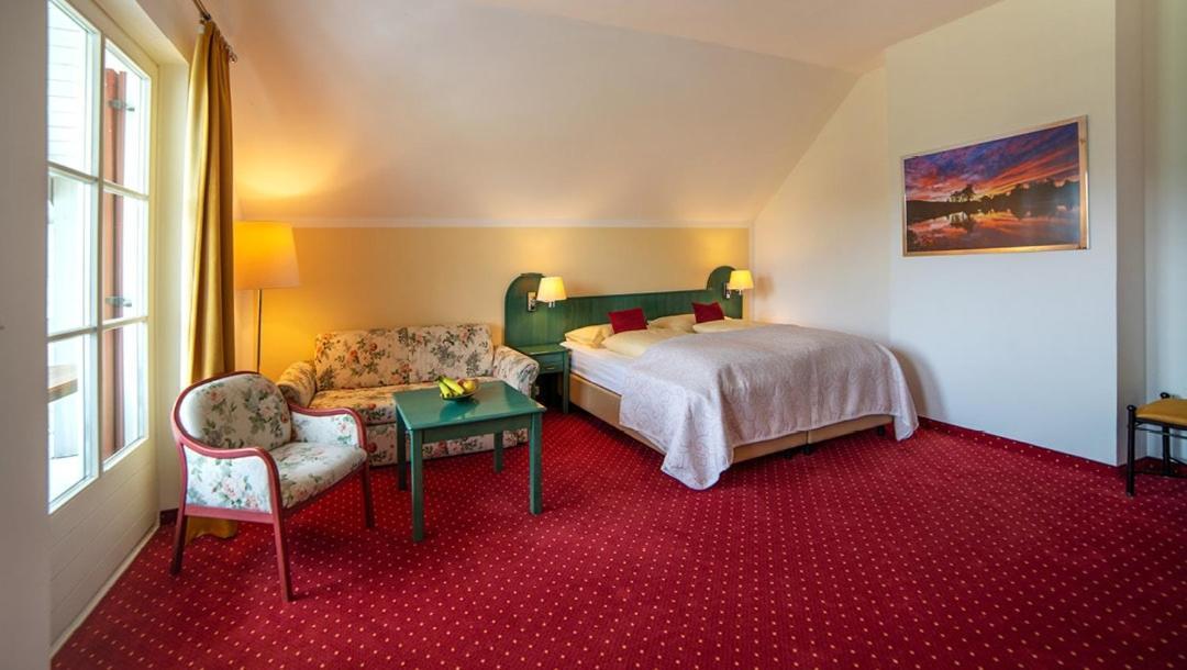 Hotel Drachenwand-Мондзее Екстериор снимка