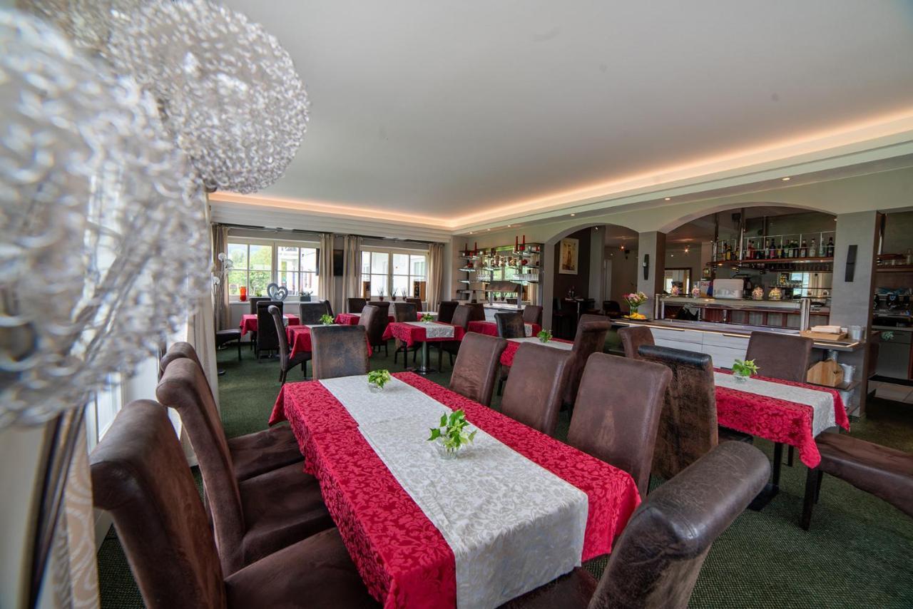Hotel Drachenwand-Мондзее Екстериор снимка