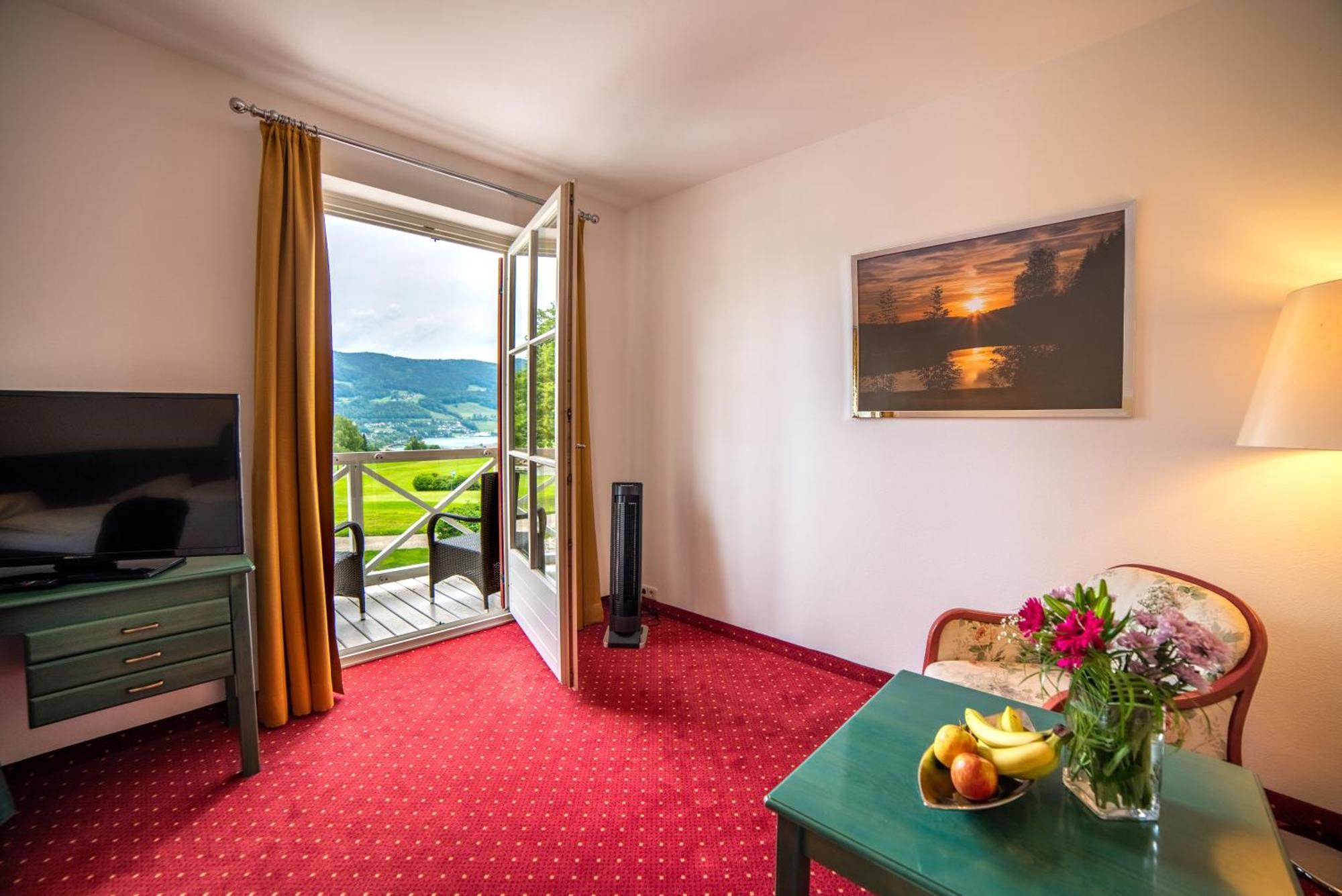 Hotel Drachenwand-Мондзее Екстериор снимка